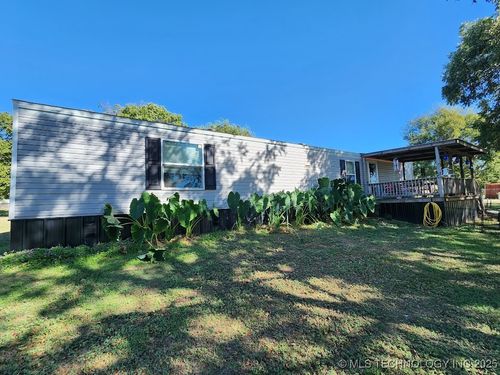 101 S 7th St, Madill, OK, 73446-2620 | Card Image