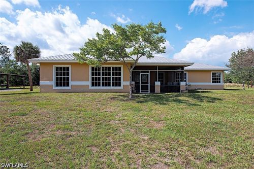 581 Wild Turkey Dr, NAPLES, FL, 34120-2411 | Card Image