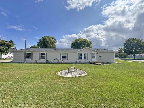 1702 11th Street, Menominee, MI, 49858 | Card Image
