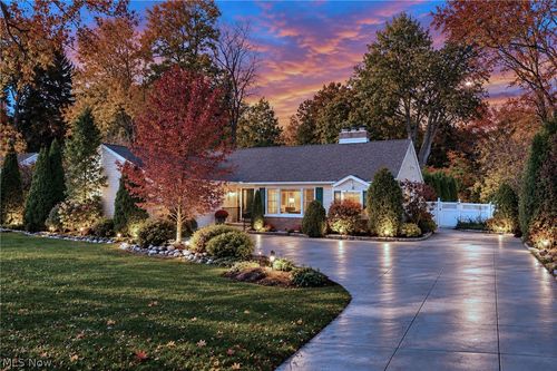 2443 Ridgewood Rd, Akron, OH, 44313-4462 | Card Image