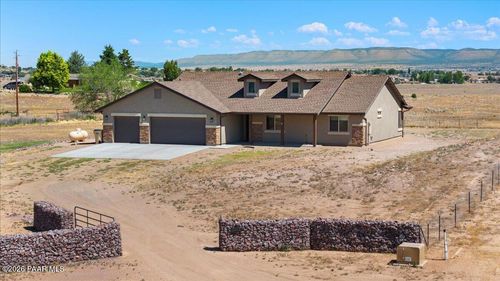 1228 W Tatanka Cir, Chino Valley, AZ, 86323-9414 | Card Image