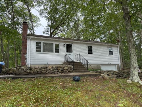 86 Oakwood Rd, Niantic, CT, 06357-2025 | Card Image