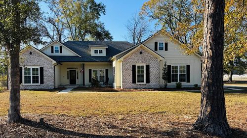 11 Walton Way Dr, Nashville, GA, 31639-6456 | Card Image