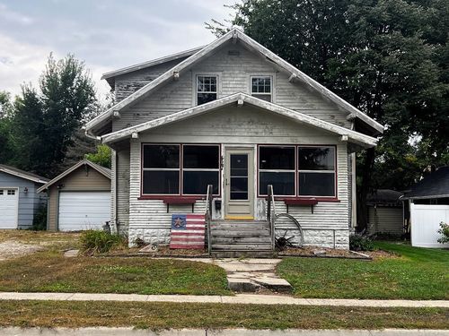 427 6th Ave W, Spencer, IA, 51301-3311 | Card Image