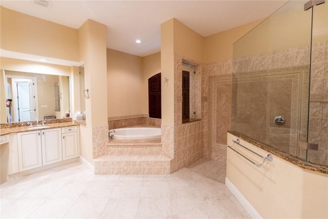 15101 Kestrelglen Way, House other with 4 bedrooms, 5 bathrooms and null parking in LITHIA FL | Image 49