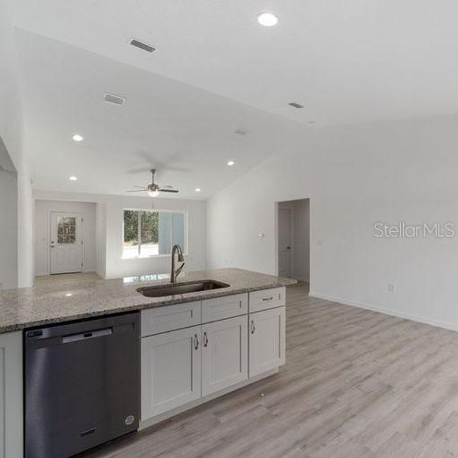 2041 Sw 178 Th Lane Rd, House other with 4 bedrooms, 2 bathrooms and null parking in Ocala FL | Image 14