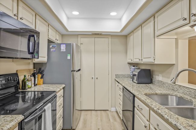 1118 Signal Ridge Pl, Condo with 3 bedrooms, 2 bathrooms and null parking in Rockwall TX | Image 4