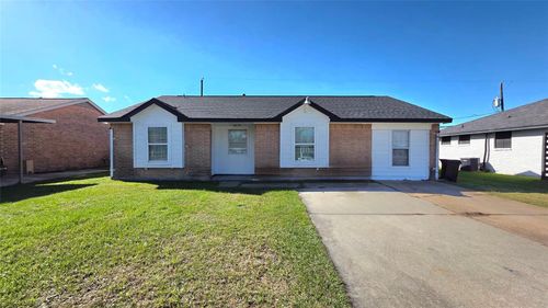 727 Dell Dale St, Channelview, TX, 77530-3316 | Card Image
