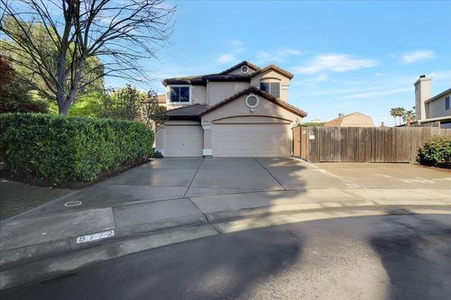 8772 Newry Ct, Elk Grove, CA, 95624-3890 | Card Image