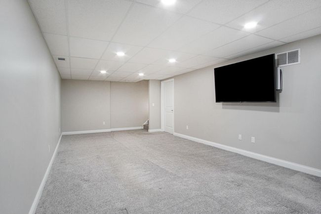 52160 Fieldstone Ln, House other with 5 bedrooms, 3 bathrooms and null parking in Granger IN | Image 28