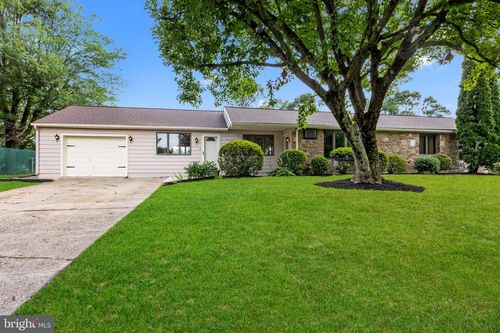 1100 Wayland Ave, BENSALEM, PA, 19020-3907 | Card Image