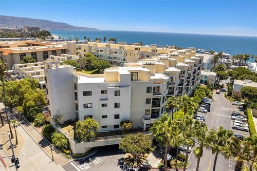 unit-307-510 The Vlg, Redondo Beach, CA, 90277-2757 | Card Image