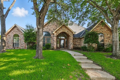 709 Trail Lake Drive, Euless, TX, 76039 | Card Image