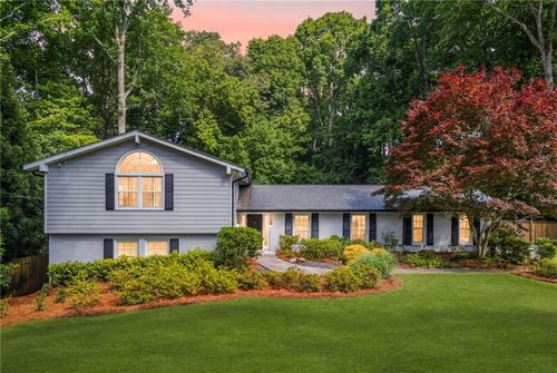 4094 Candler Lake Ct Ne, Brookhaven, GA, 30319-1728 | Card Image