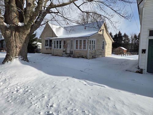 204 Mary St, Yale, MI, 48097-3422 | Card Image