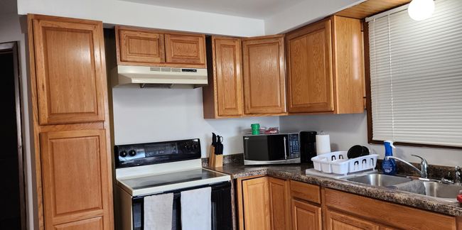 714 Cleveland St, House other with 3 bedrooms, 2 bathrooms and null parking in Eveleth MN | Image 5