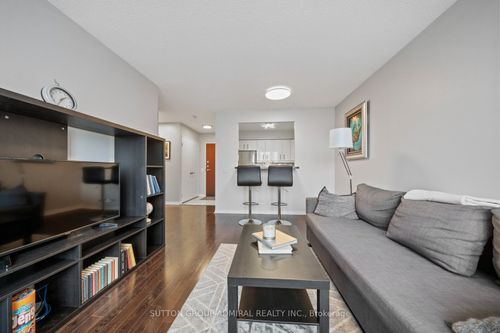 1103-81 Townsgate Dr, Thornhill, ON, L4J8E6 | Card Image