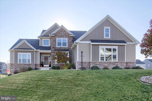 2083 N Autumn Chase Drive, MECHANICSBURG, PA, 17055 | Card Image