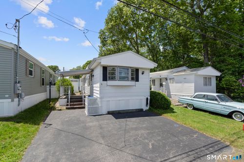 15 Broadway N, Westbrook, CT, 06498-1631 | Card Image