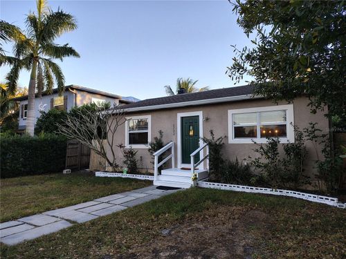 5722 20th Ave S, GULFPORT, FL, 33707-4845 | Card Image