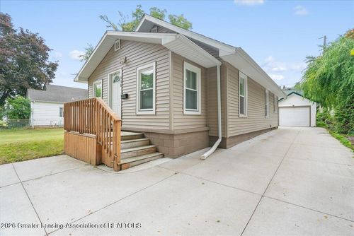 930 Durant St, Lansing, MI, 48915-1331 | Card Image