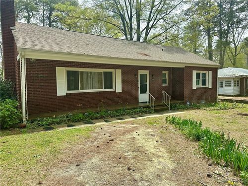 2919 Park Dr W, Petersburg, VA, 23805-2608 | Card Image