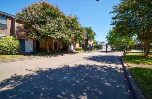 12550 Piping Rock Dr, Houston, TX, 77077-5860 | Card Image