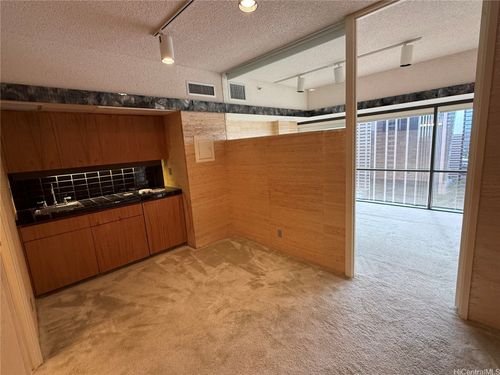 2712-1188 Bishop St, Honolulu, HI, 96813-3311 | Card Image