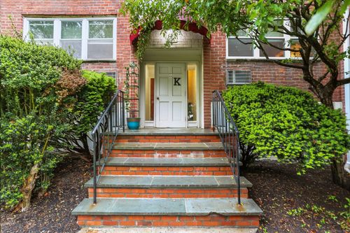 apt-k1-11 Bedford Ave, Norwalk, CT, 06850-3840 | Card Image