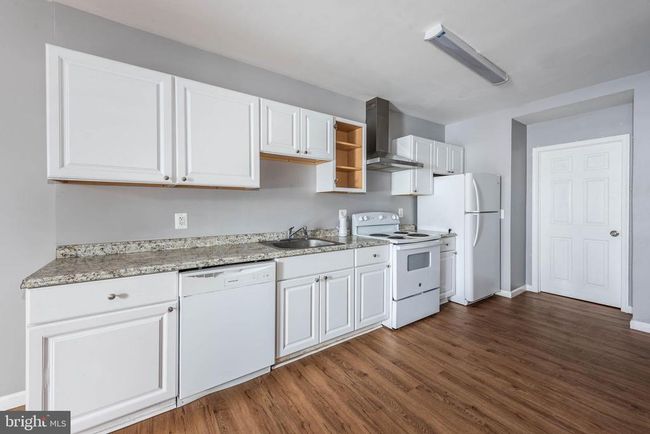 1508 Mchenry St, Townhouse with 4 bedrooms, 2 bathrooms and null parking in BALTIMORE MD | Image 5