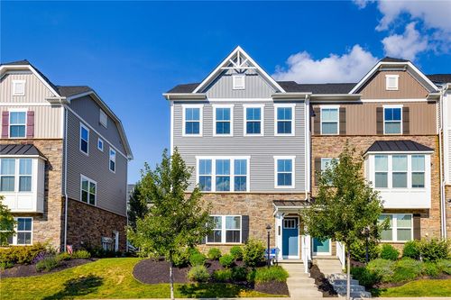 511 Captain Lee Boss Way, Cranberry Township, PA, 16066-3410 | Card Image