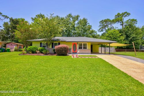 6660 Balboa Cir, Ocean Springs, MS, 39564-2305 | Card Image