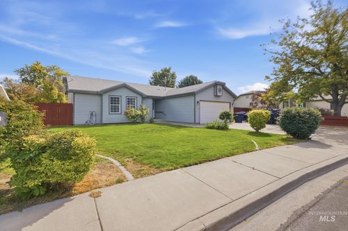 978 Aspenwood Ln, Twin Falls, ID, 83301-8227 | Card Image