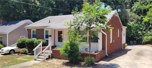 1112 Benbow Road, Greensboro, NC, 27406 | Card Image