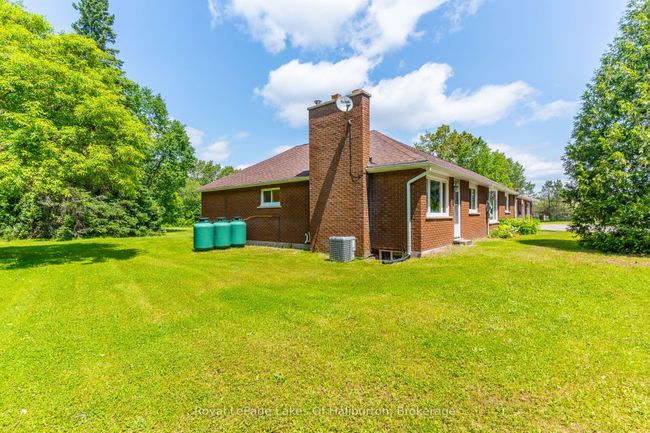 3875 Loop Rd, House other with 3 bedrooms, 2 bathrooms and 6 parking in Harcourt ON | Image 37