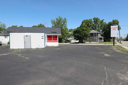 11225 N Saginaw St, Mount Morris, MI, 48458-2066 | Card Image