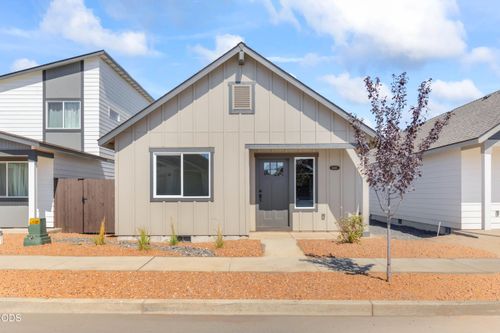98-4085 Sw Pumice Ave, Redmond, OR, 97756 | Card Image