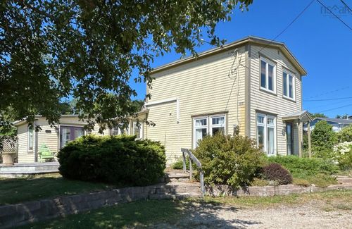 142 Gold River Rd, Chester Basin, NS, B0J1K0 | Card Image