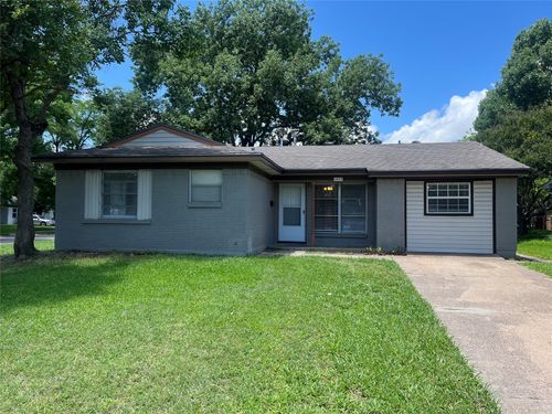 1027 Caladium Dr, Mesquite, TX, 75149-6111 | Card Image