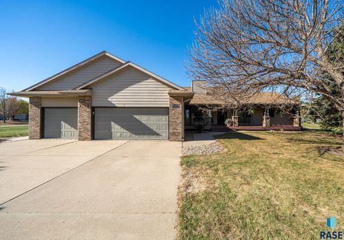 27121 Morning Glory Ave, Harrisburg, SD, 57032-8238 | Card Image