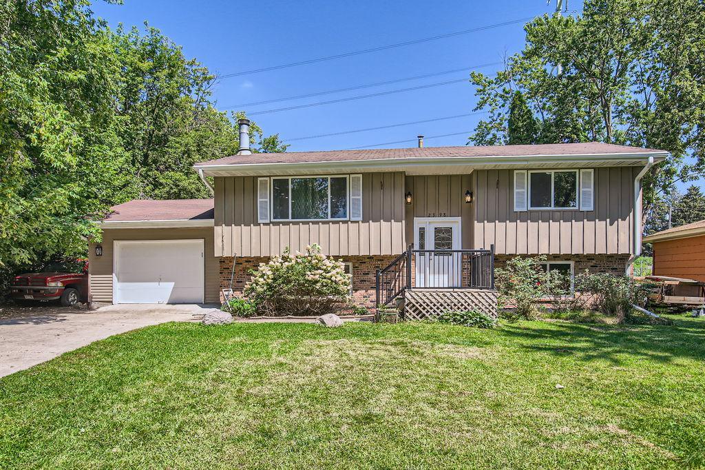 Erin Ct, Saint Paul, MN 55112