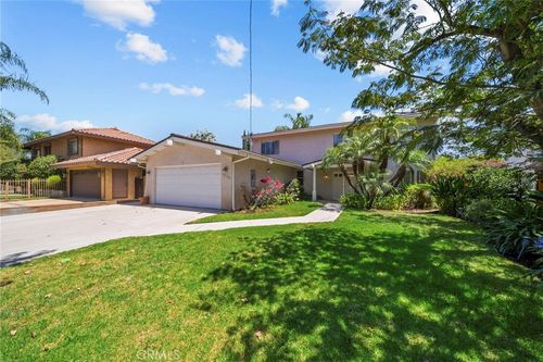 10106 Petit Ave, North Hills, CA, 91343-1016 | Card Image
