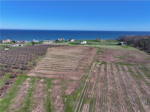 11 Lake Rd, Williamson, NY, 14589 | Card Image