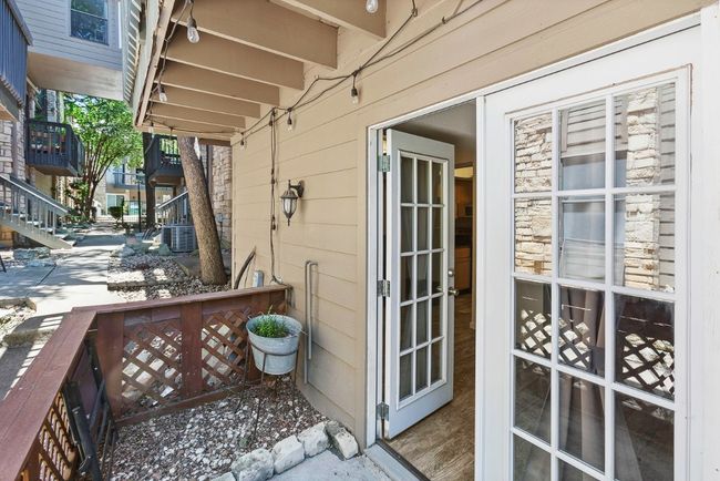 Patio | Image 10
