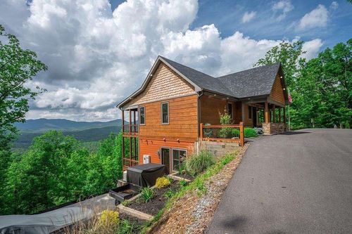 193 Pontoosuc Dr, Mineral Bluff, GA, 30559-2561 | Card Image