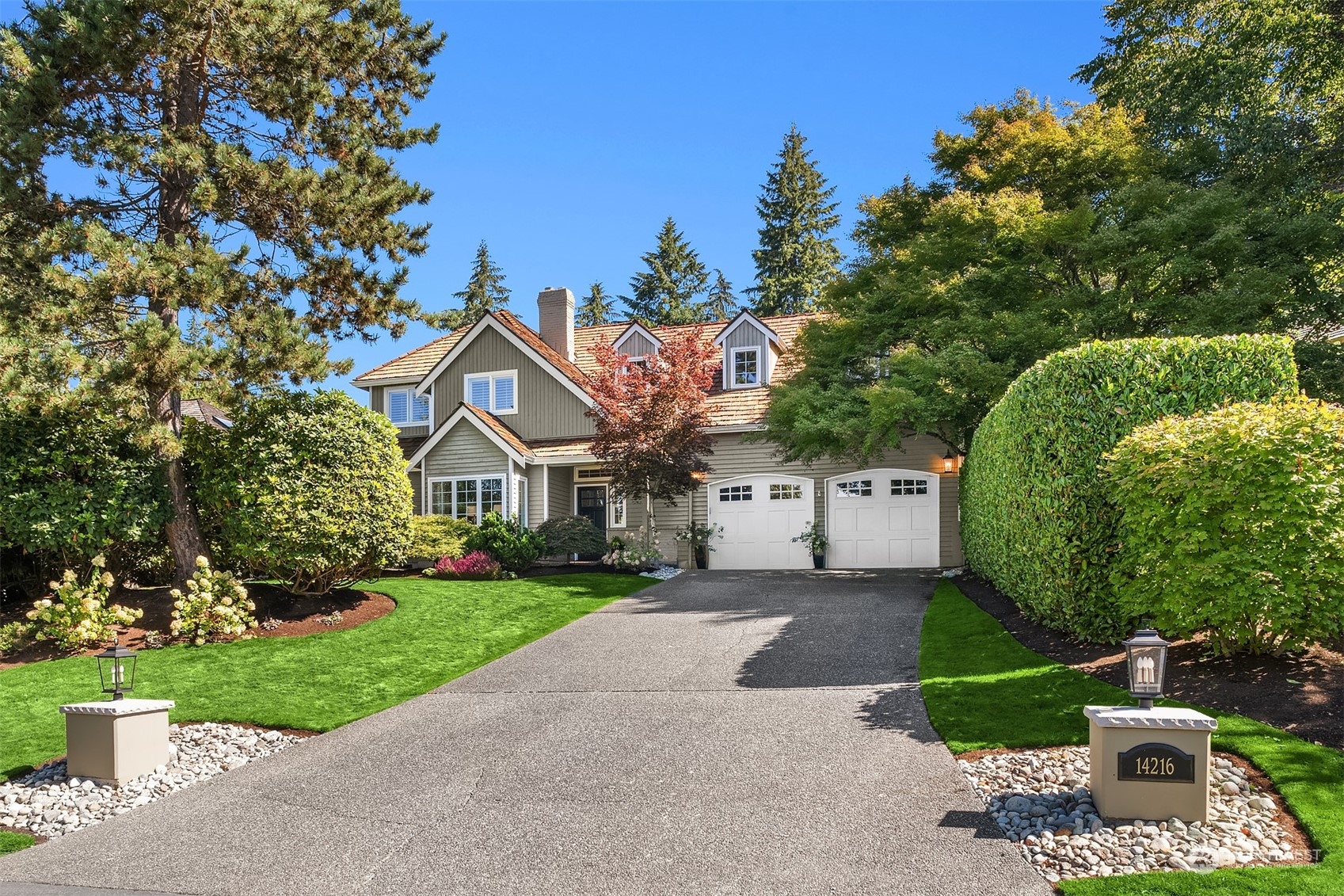 209th Ave, Woodinville, WA 98077