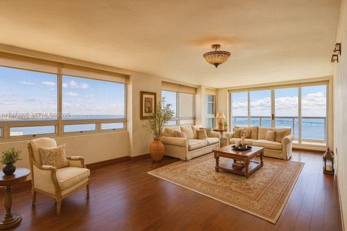 apt-c2705-1541 Brickell Ave, Miami, FL, 33129-1267 | Card Image