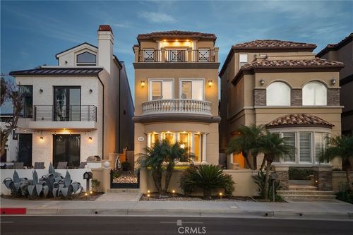 120 22nd St, Huntington Beach, CA, 92648 | Card Image