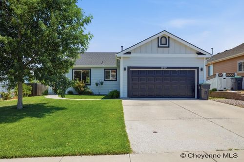 1509 Summerset Dr, Cheyenne, WY, 82001-6878 | Card Image
