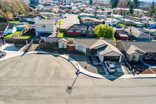 2545 Avery Ct, Fortuna, CA, 95540-2449 | Card Image